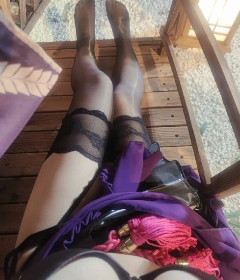 保险女王他的保险销售王的秘密_免费在线观看